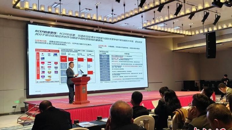 揭秘管理咨询公司项目流程：从战略解码到交付里程碑
